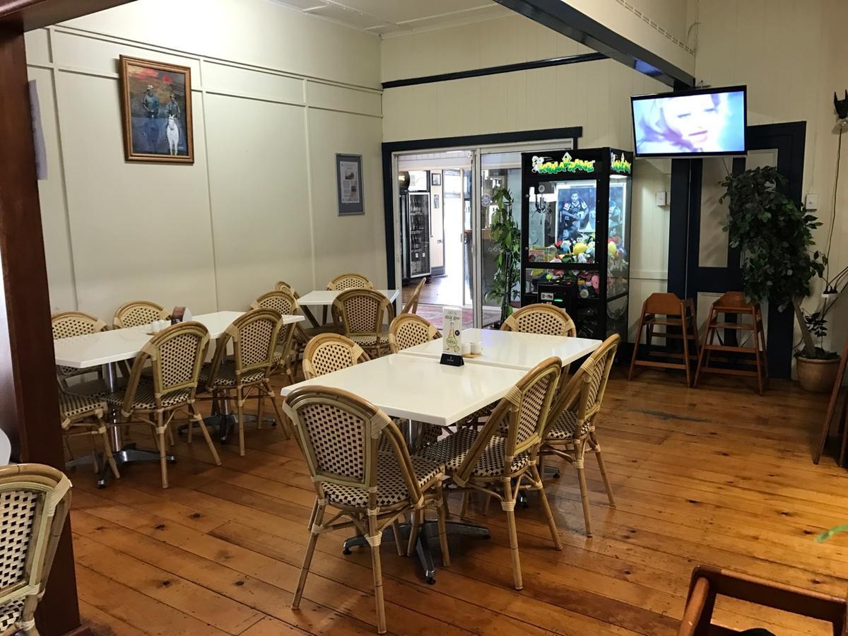 Exchange Hotel Toogoolawah Exterior foto