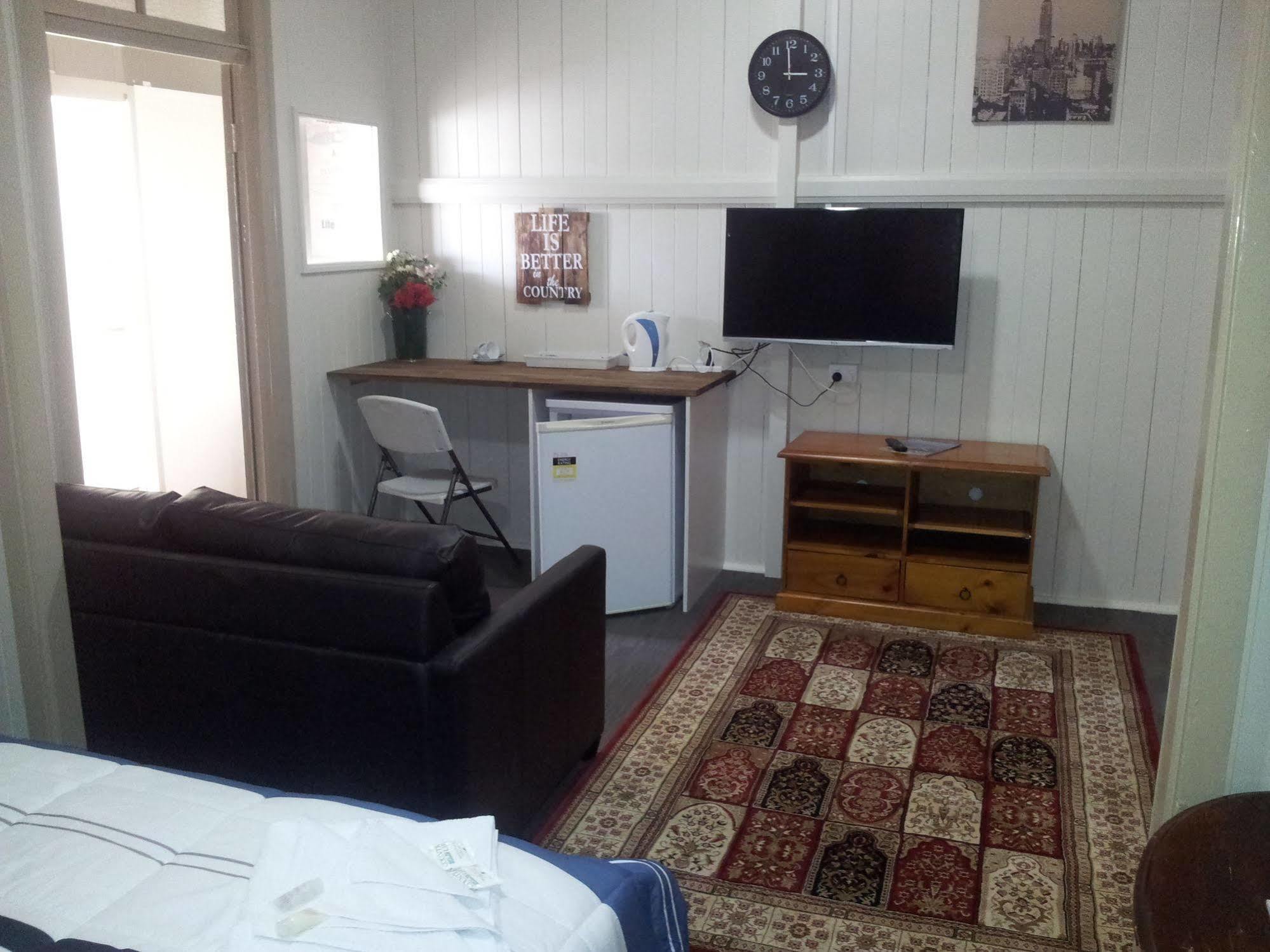 Exchange Hotel Toogoolawah Exterior foto